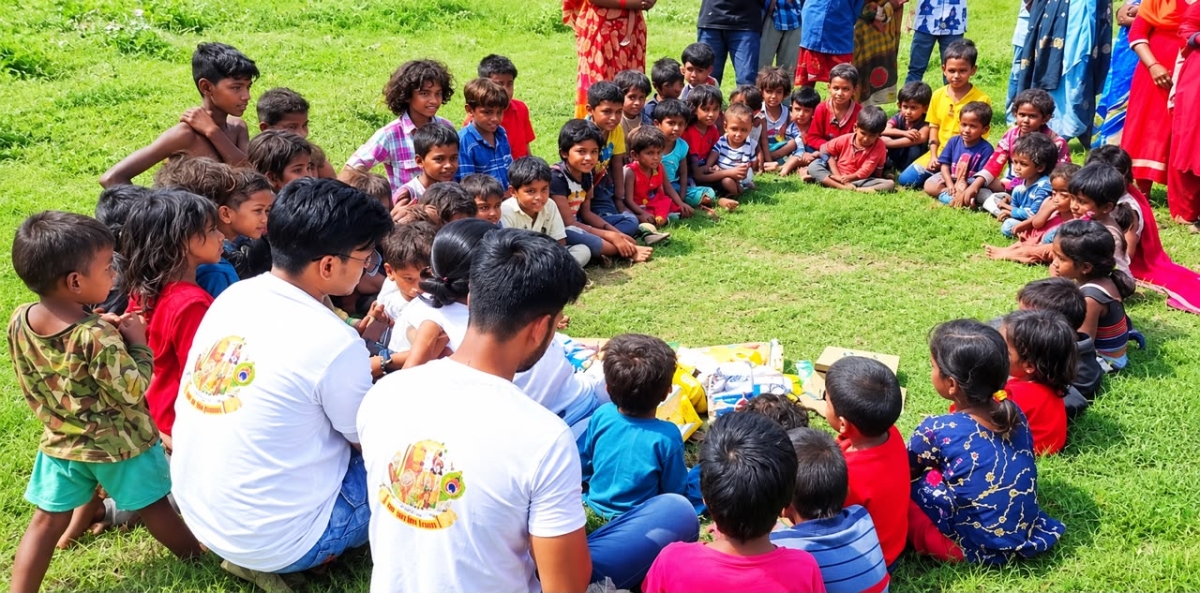 Empowering the Underprivileged||Shri Shri Gita Society